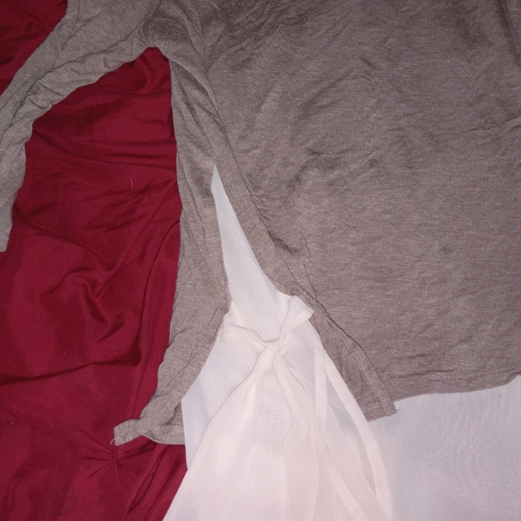 LC Lauren Conrad Cream and Tan Blouse - Picture 4 of 15